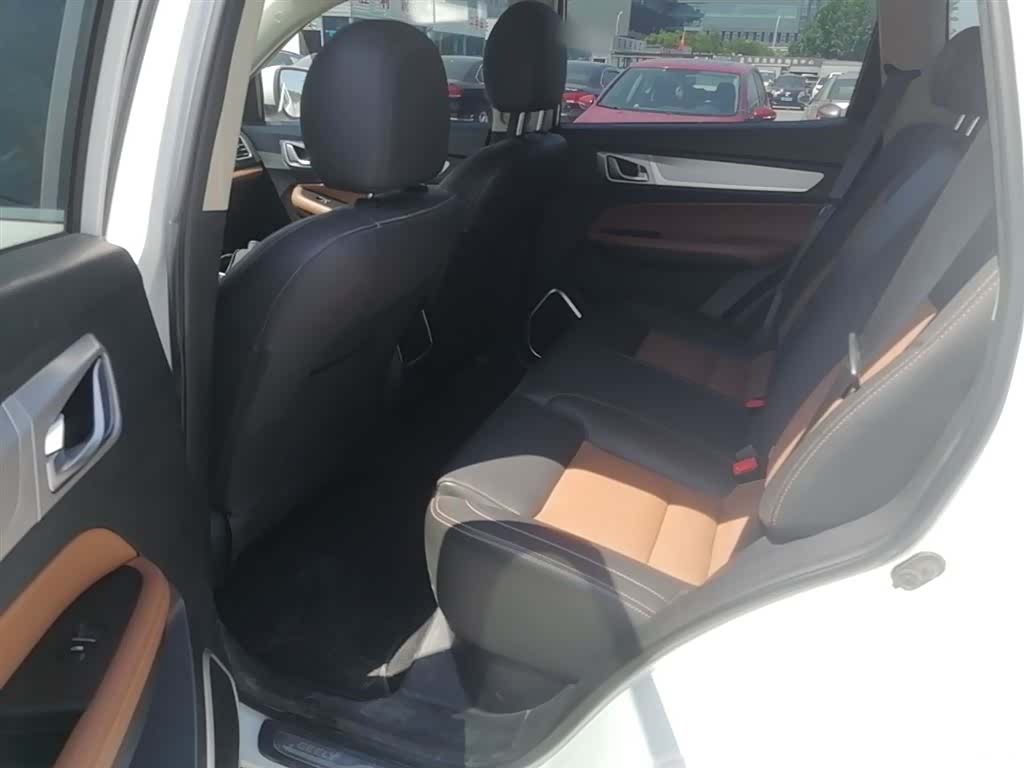 Geely X6, 2018 17