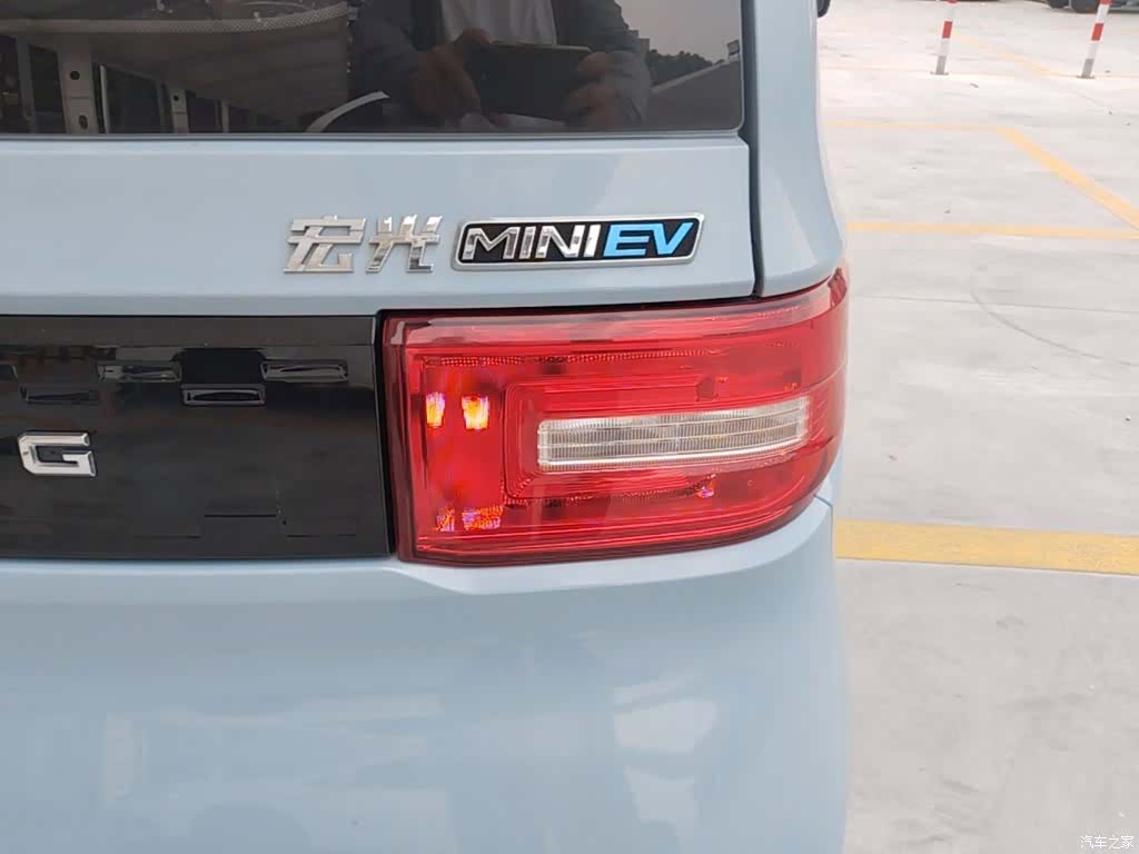 Wuling MINIEV, 2020 8