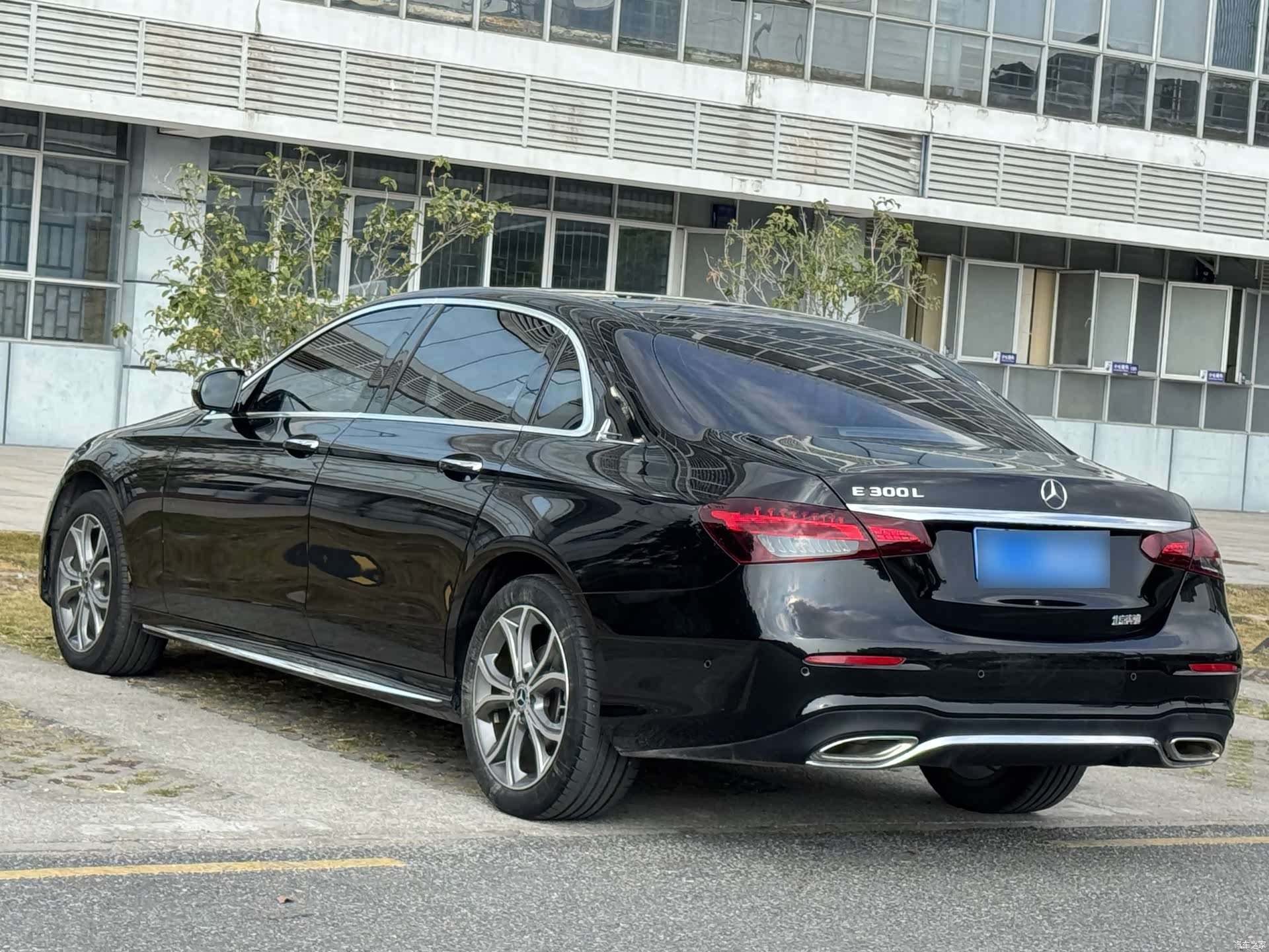 Mercedes-Benz E-Class, 2022 15