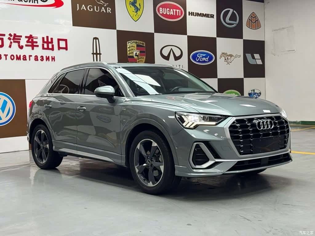 Audi Q3, 2022 3