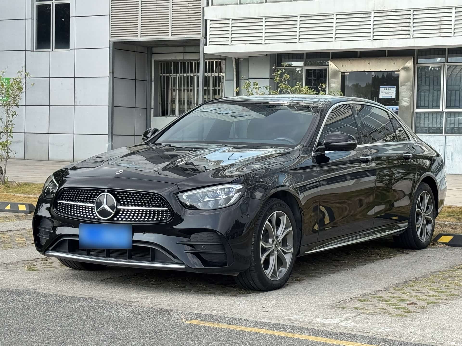 Mercedes-Benz E-Class, 2022 1