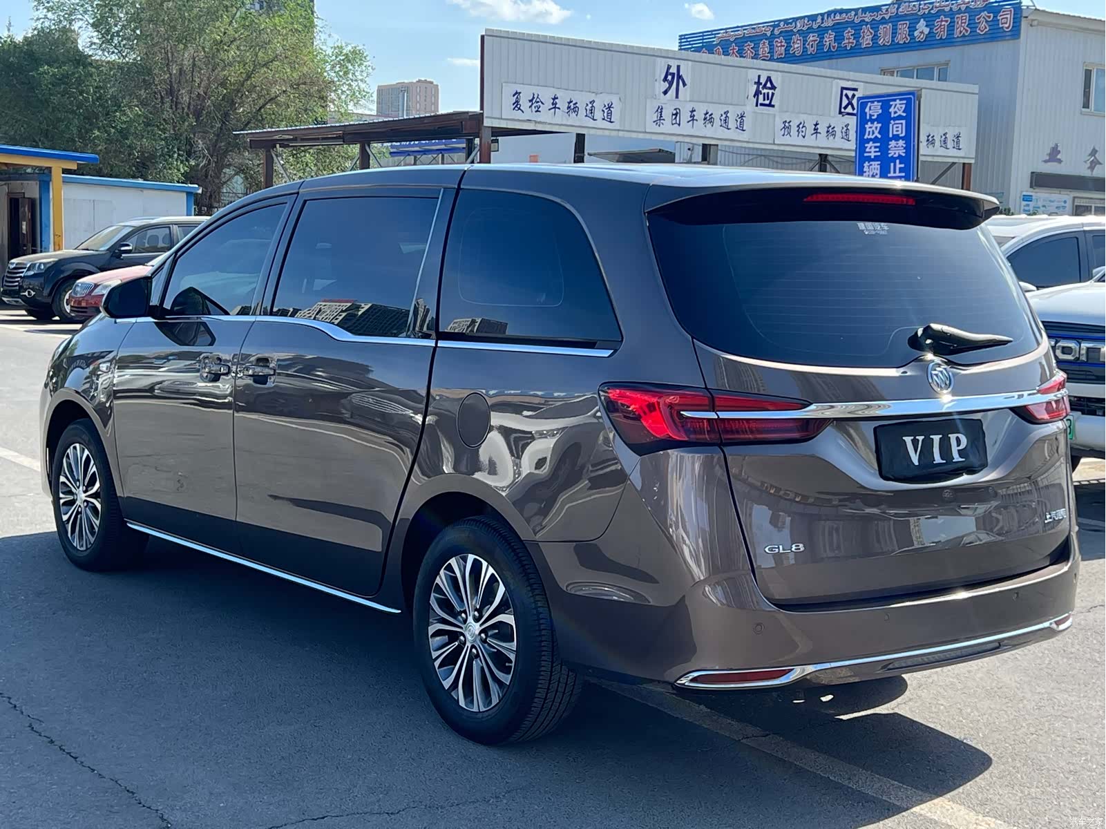 Buick GL8, 2023 8