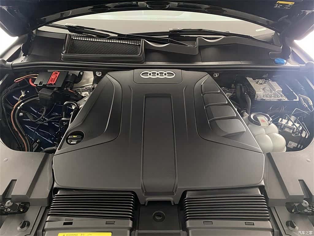 Audi Q7, 2019 8