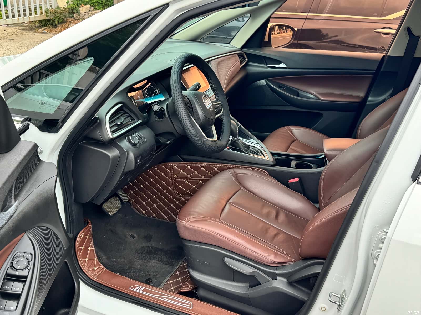 Buick GL6, 2018 6