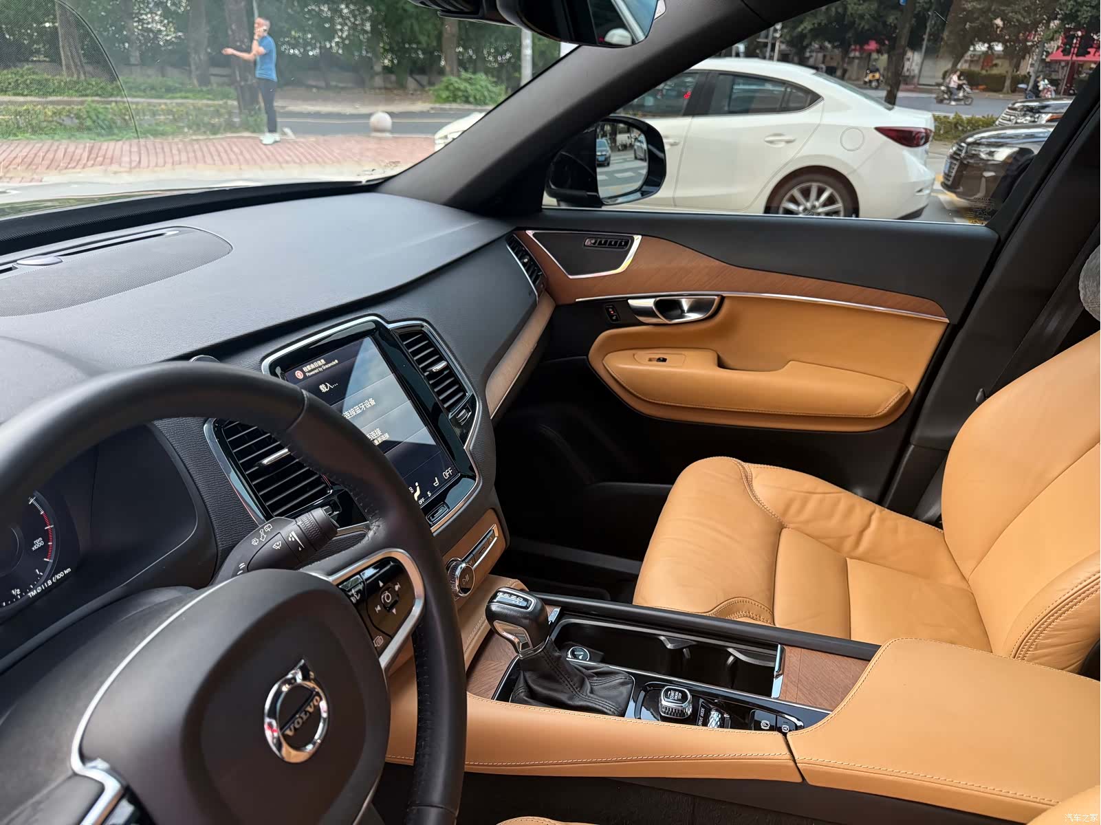 Volvo XC90, 2018 11