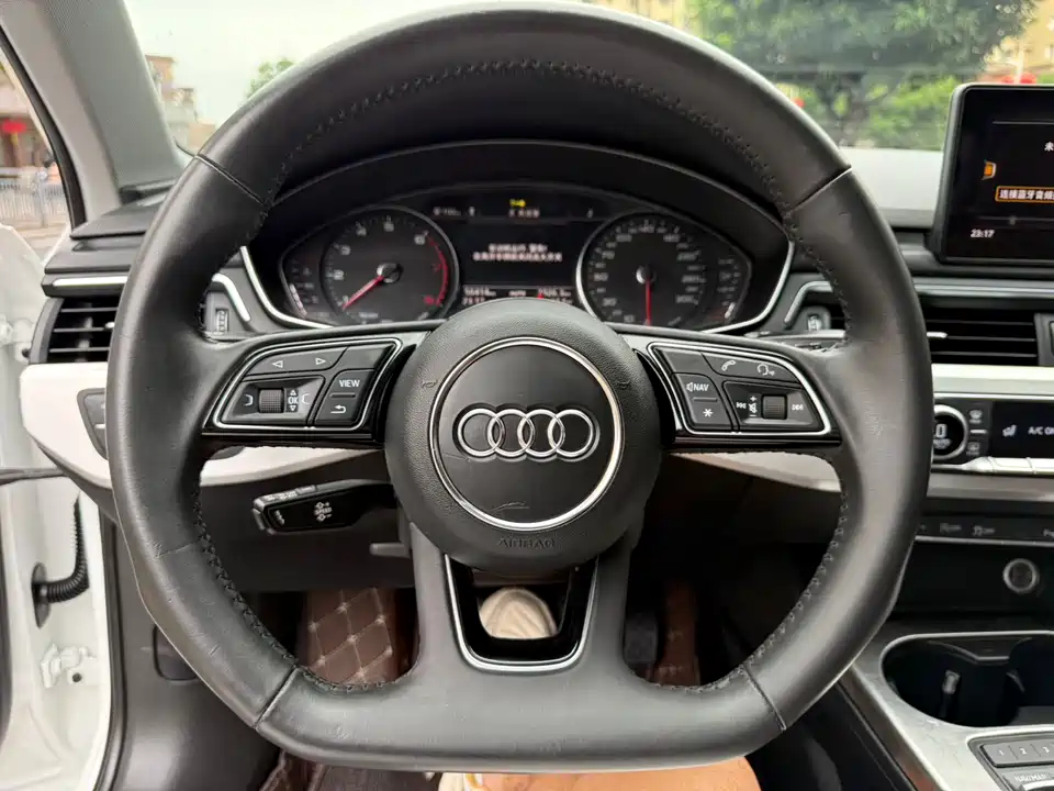 Audi A4L