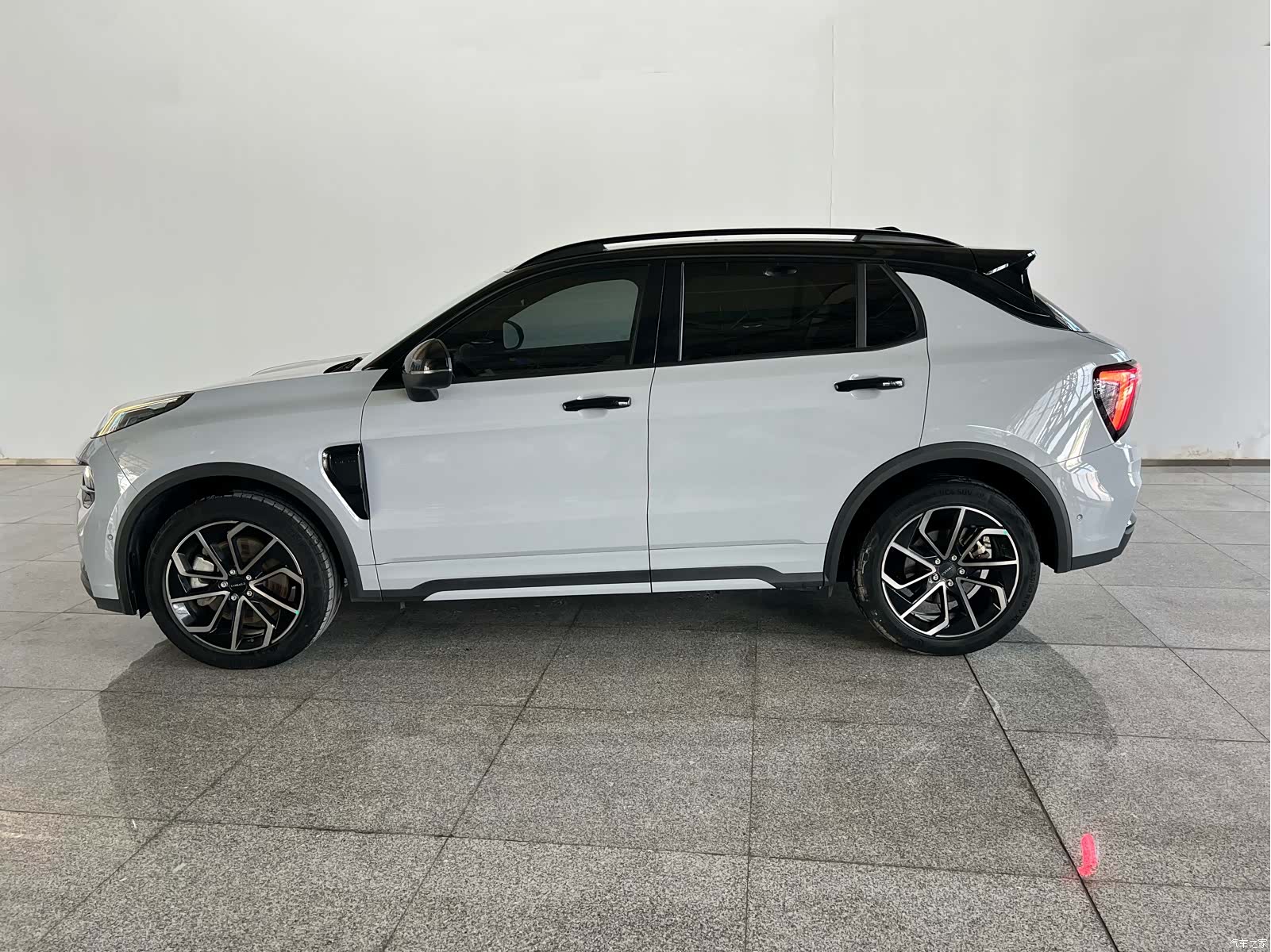 Lynk & Co 01, 2022 30