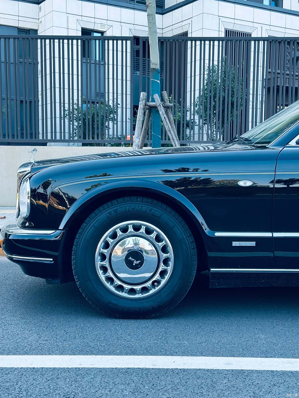 Rolls-Royce Phantom, 2003 7