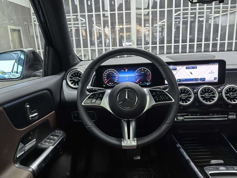 Mercedes-Benz GLB