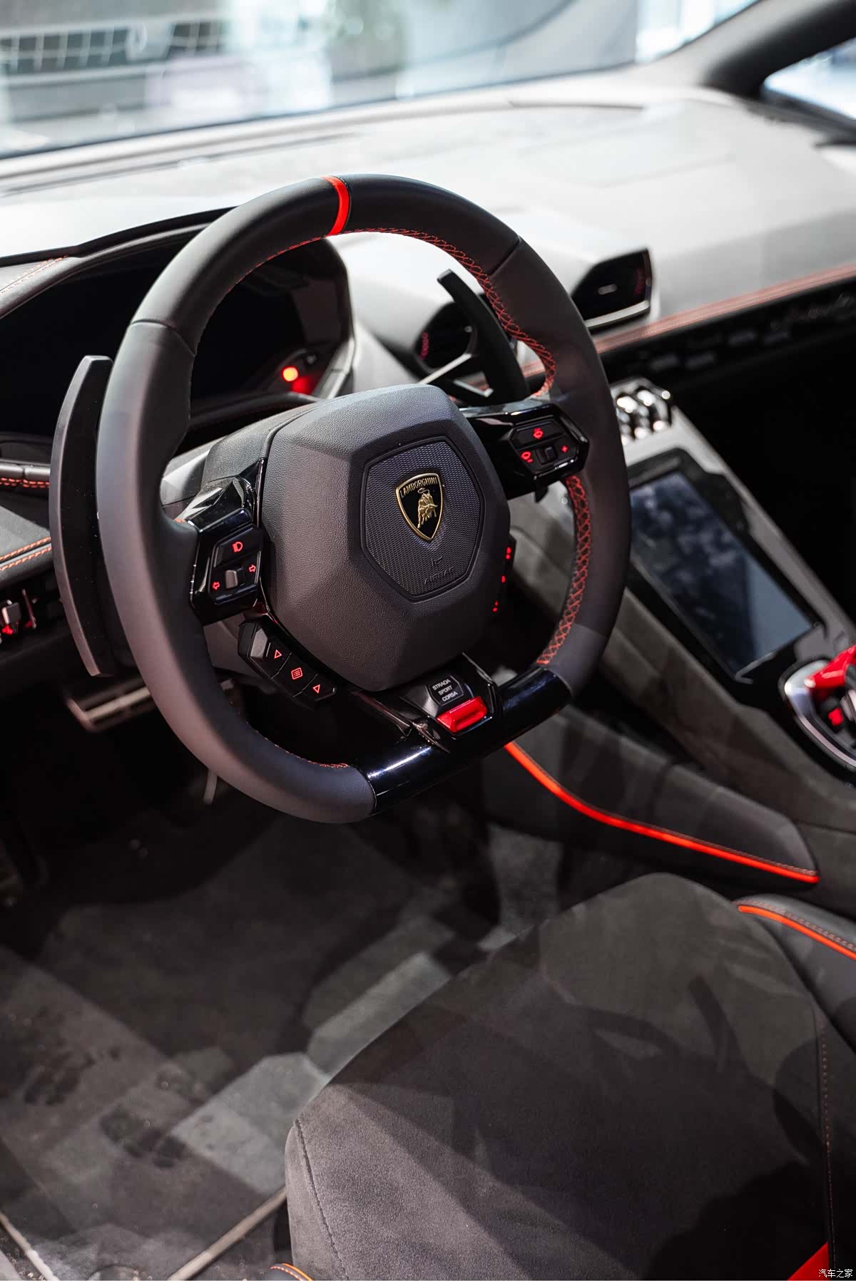 Lamborghini Huracán, 2024 28