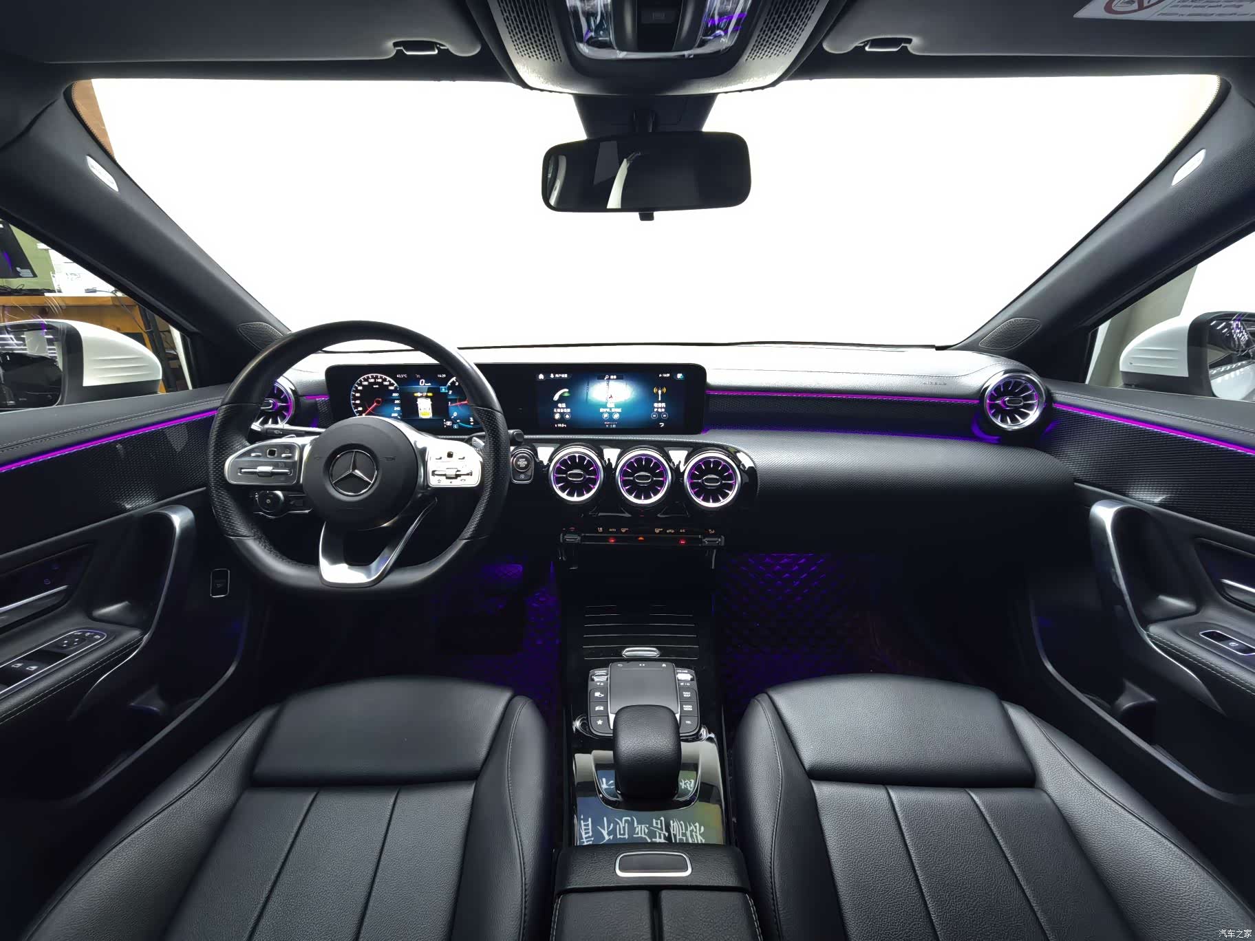 Mercedes-Benz A-Class, 2022 14