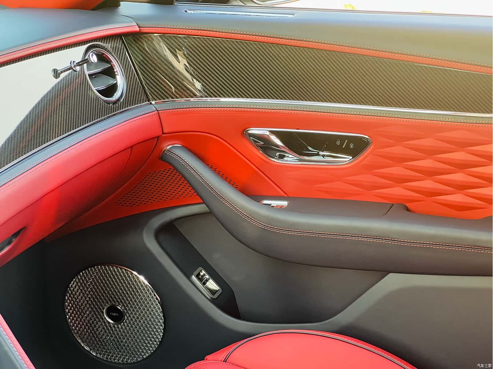 Bentley Flying Spur, 2022 18