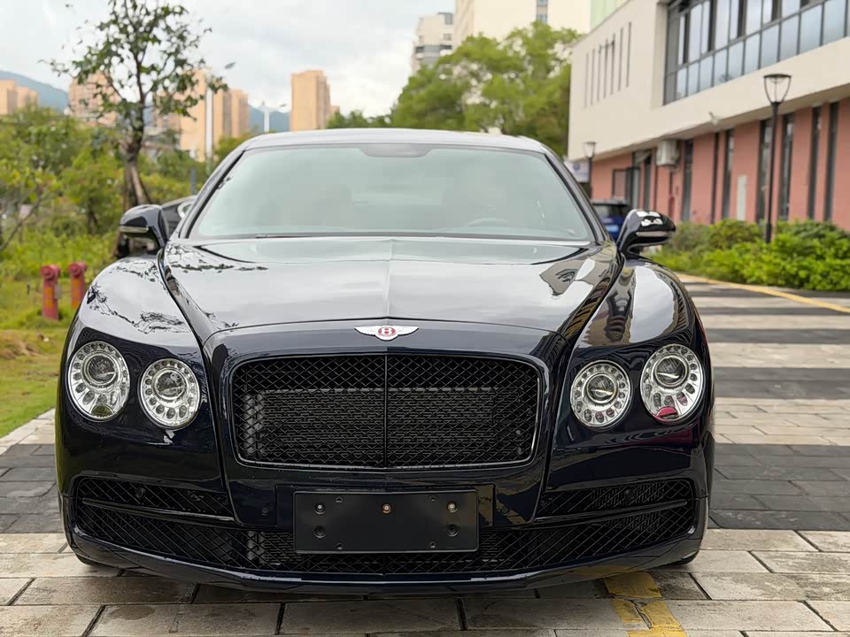 Bentley Flying