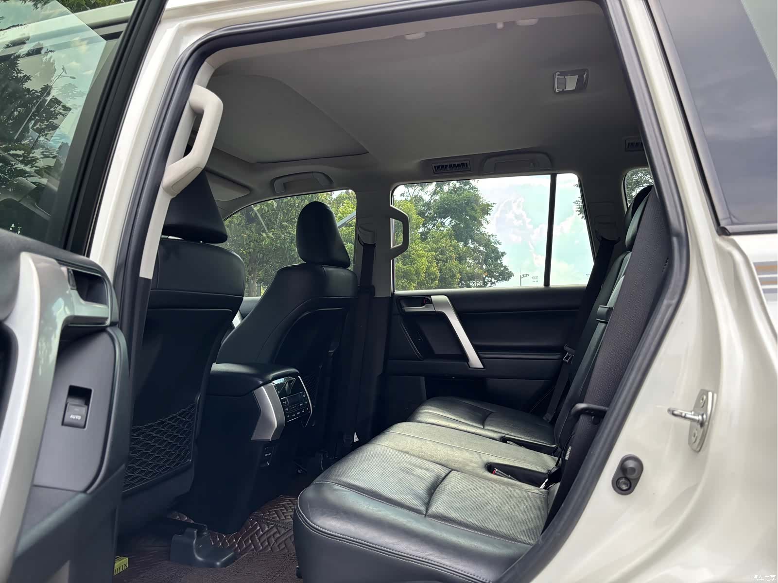 Toyota Prado, 2019 12