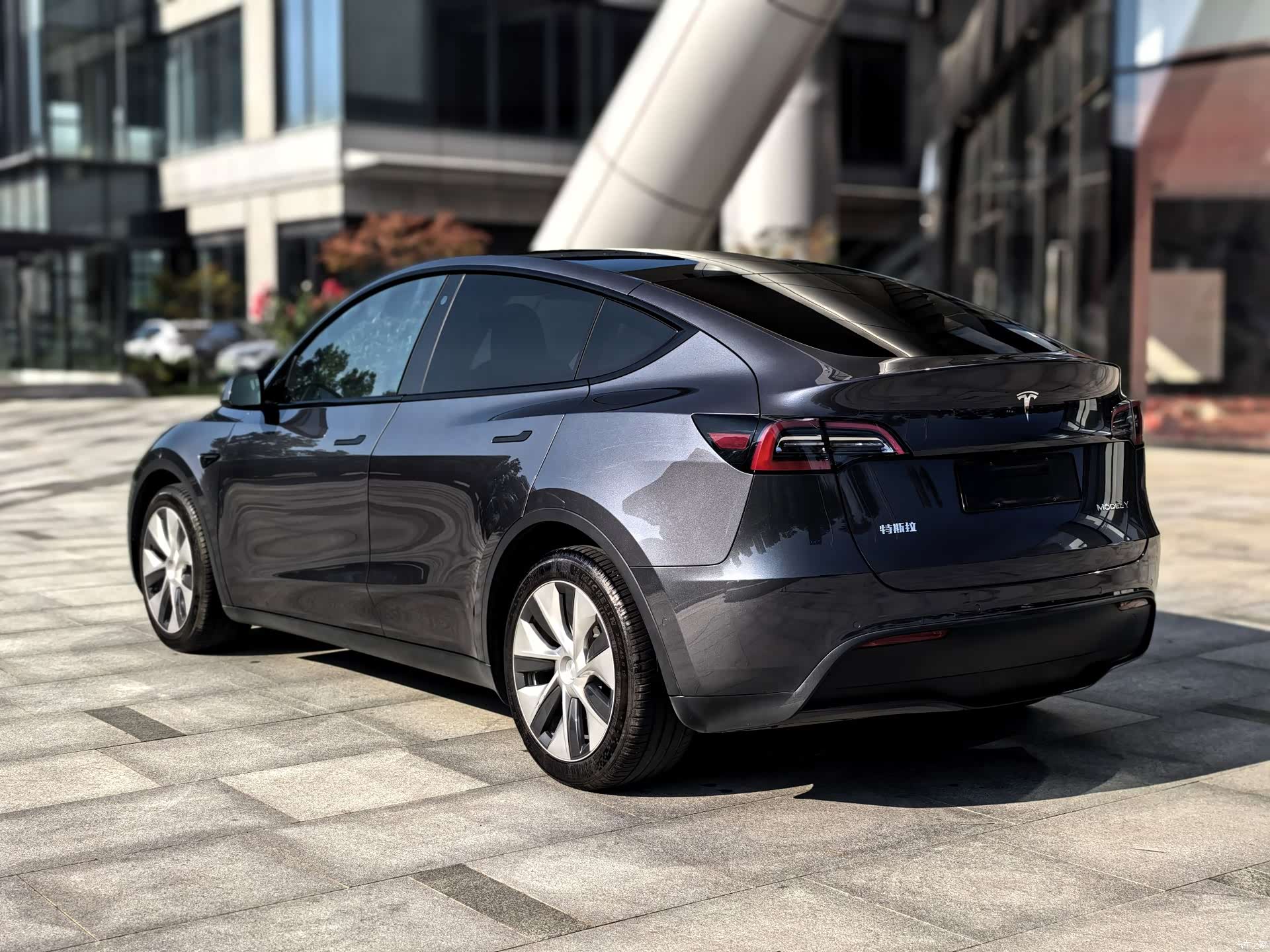 Tesla Model Y, 2021 7