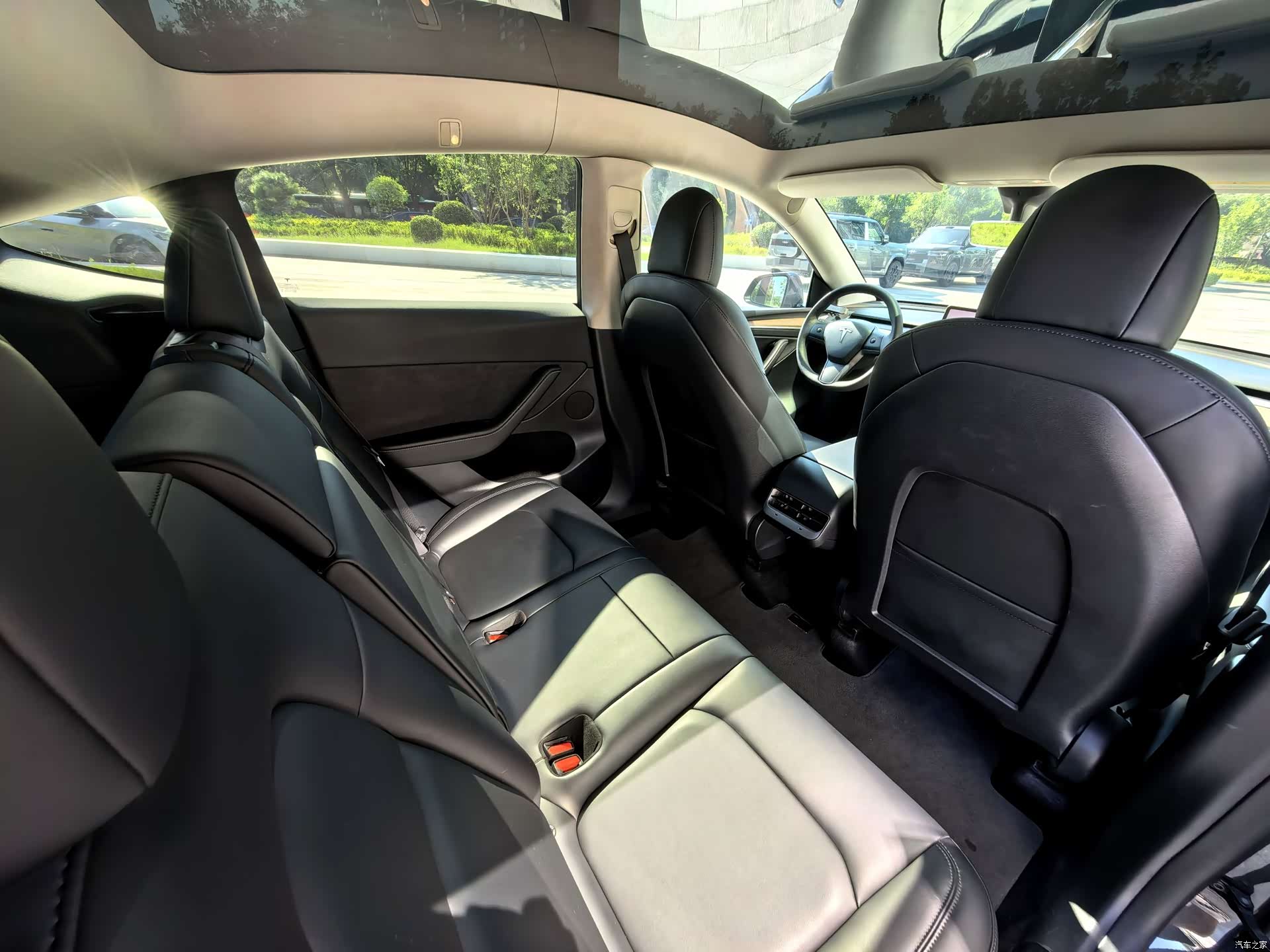 Tesla Model Y, 2021 15