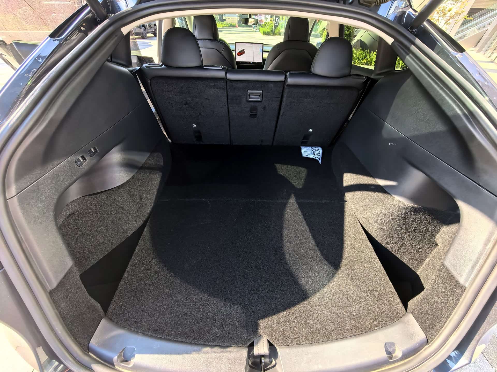 Tesla Model Y, 2021 25