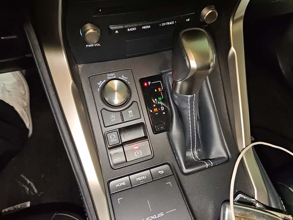 Lexus NX, 2021 10