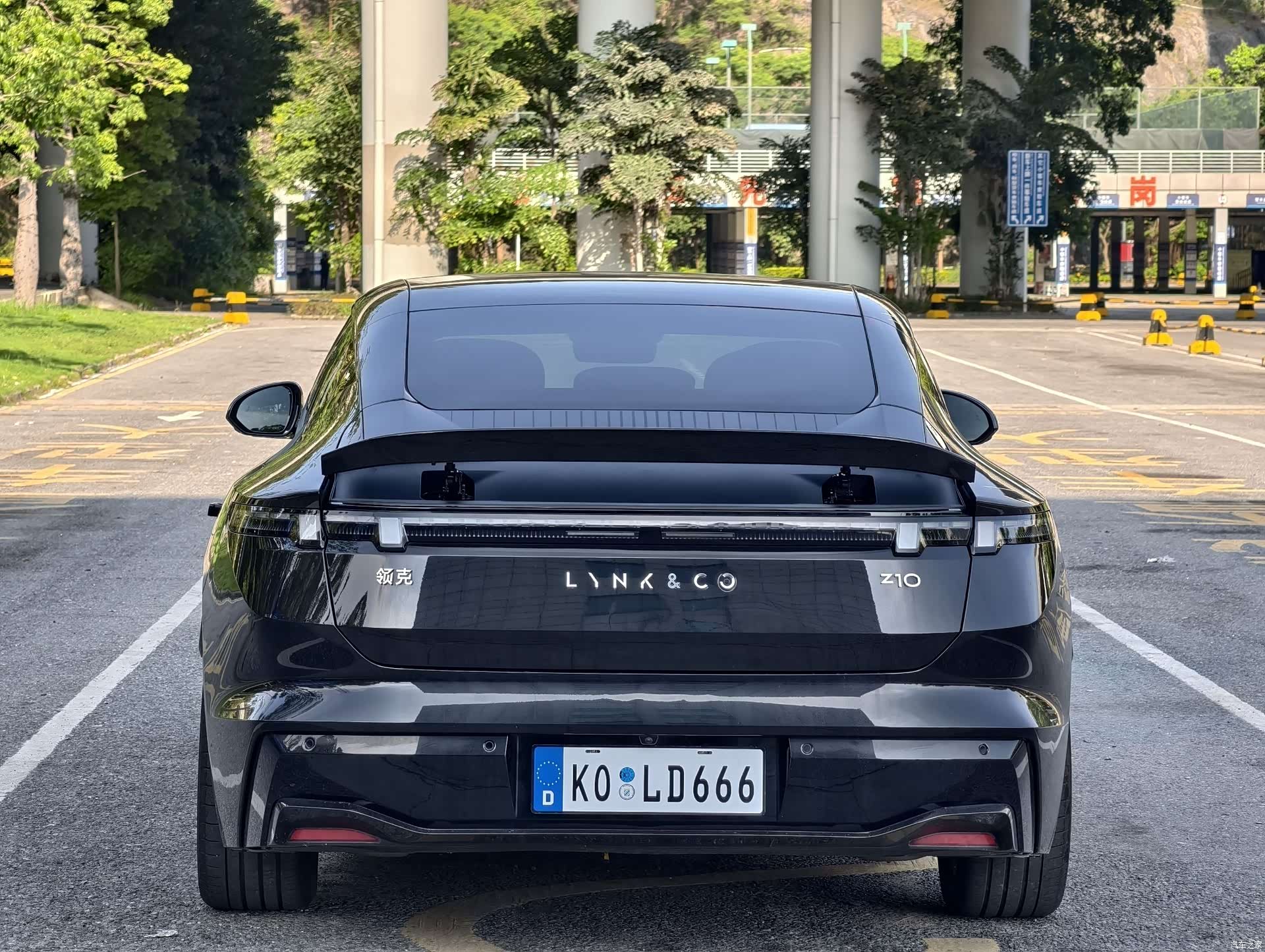 Lynk & Co Z10, 2024 18