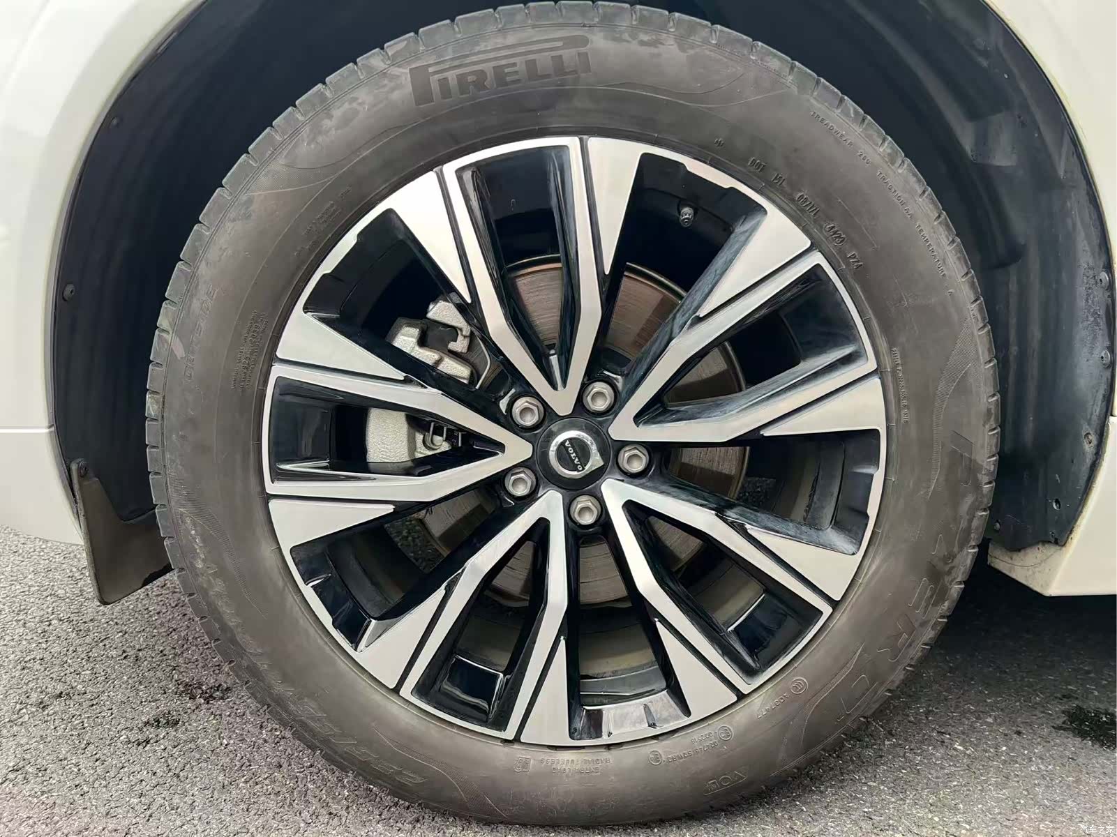 Volvo XC60, 2024 9