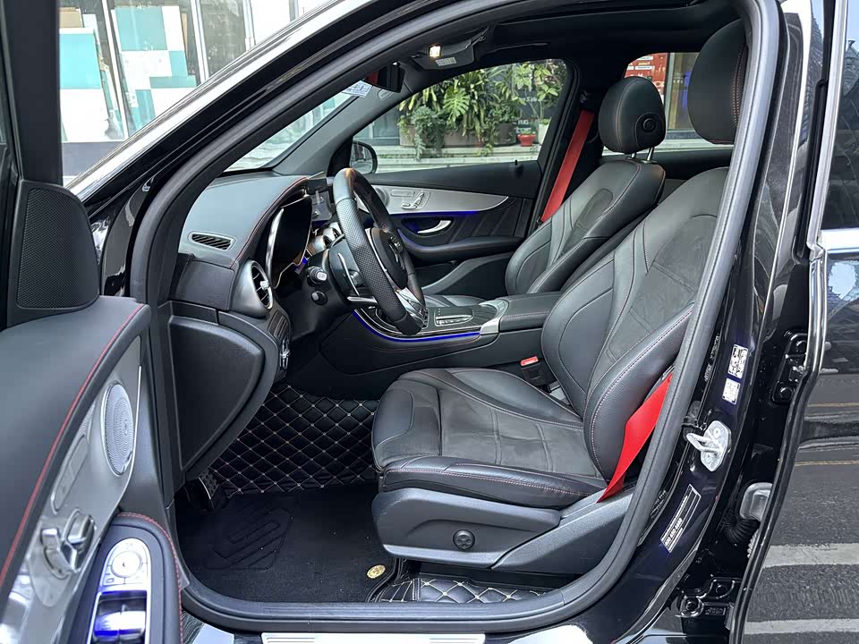 Mercedes-Benz GLC AMG