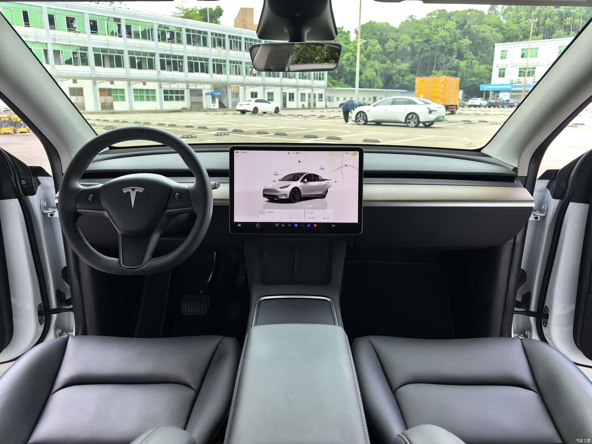Tesla Model Y, 2022 6