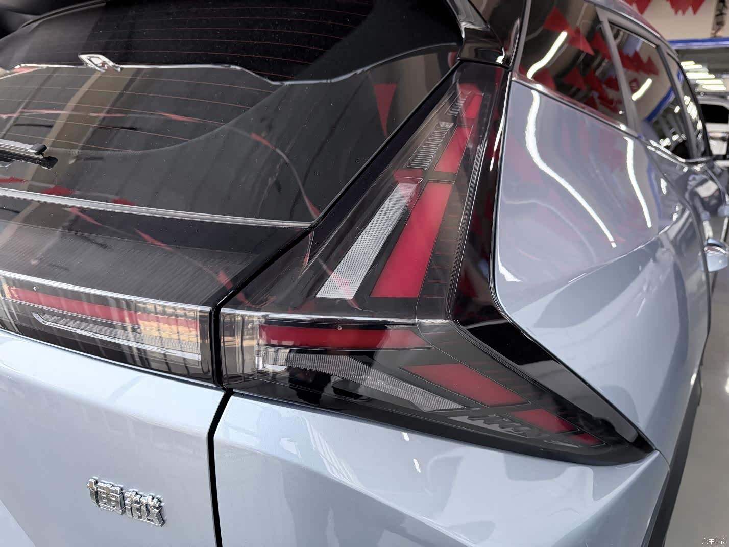 Geely Boyue, 2025 21