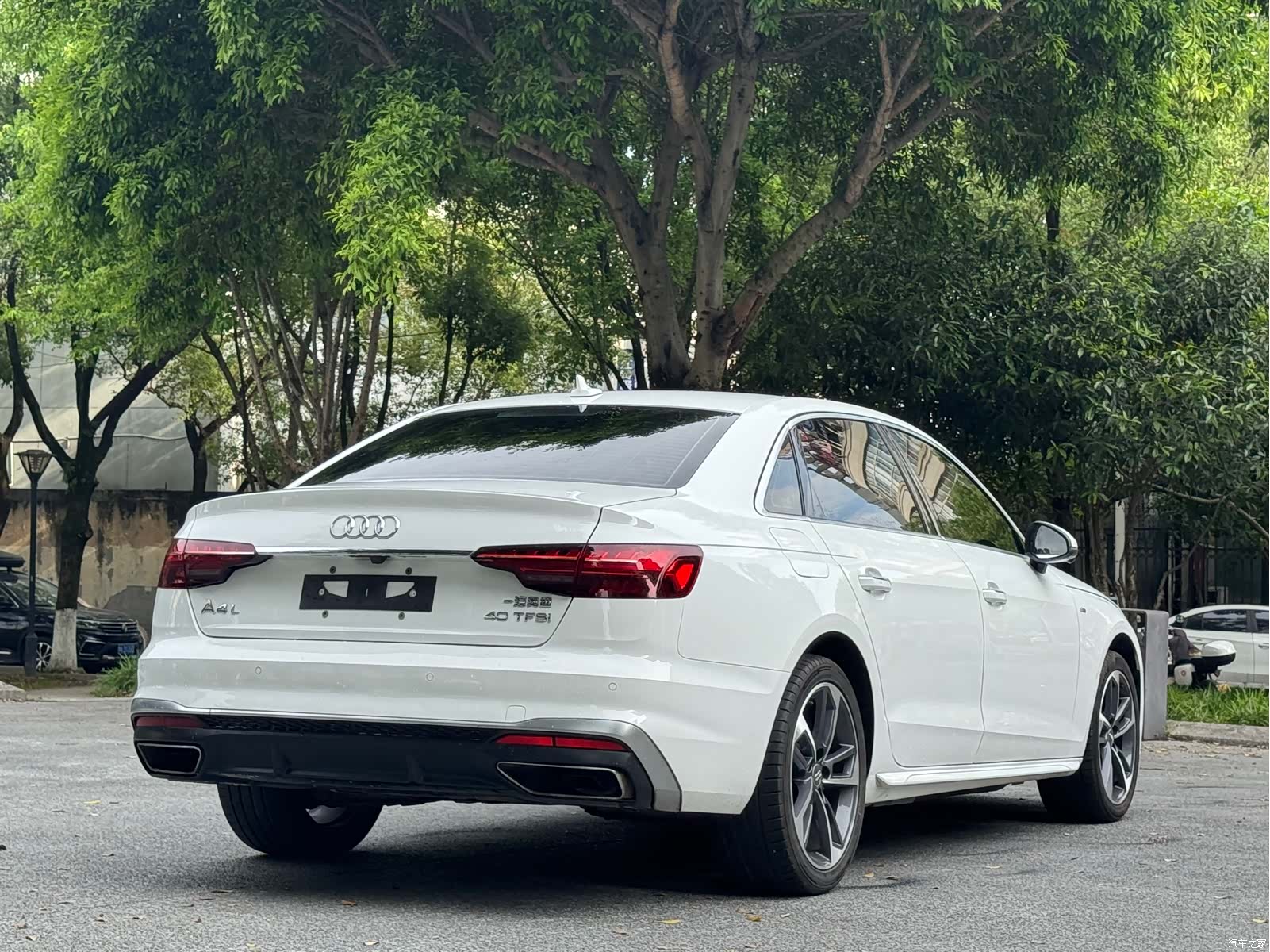 Audi A4L, 2020 7