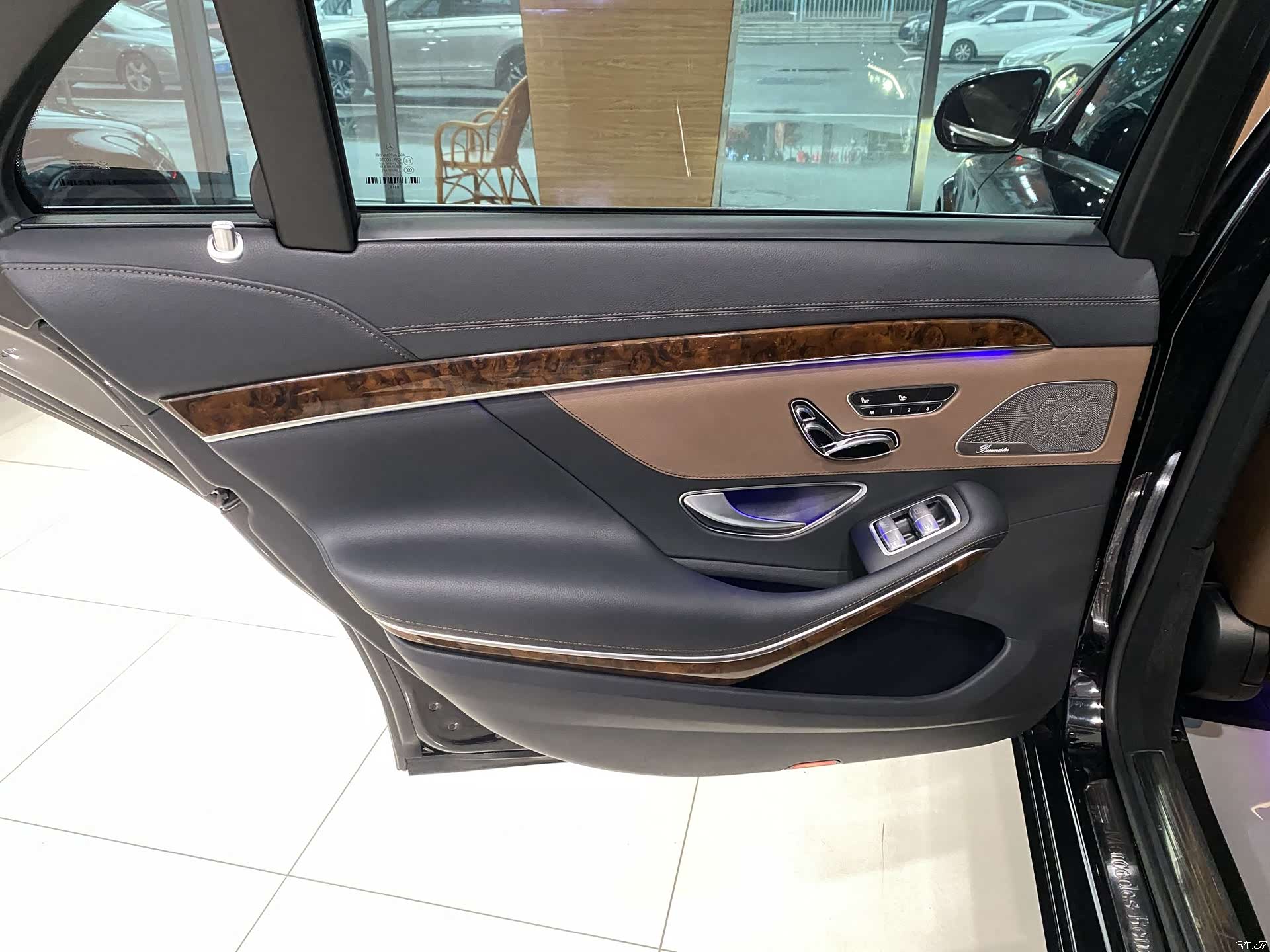 Mercedes-Benz S-Class, 2015 9