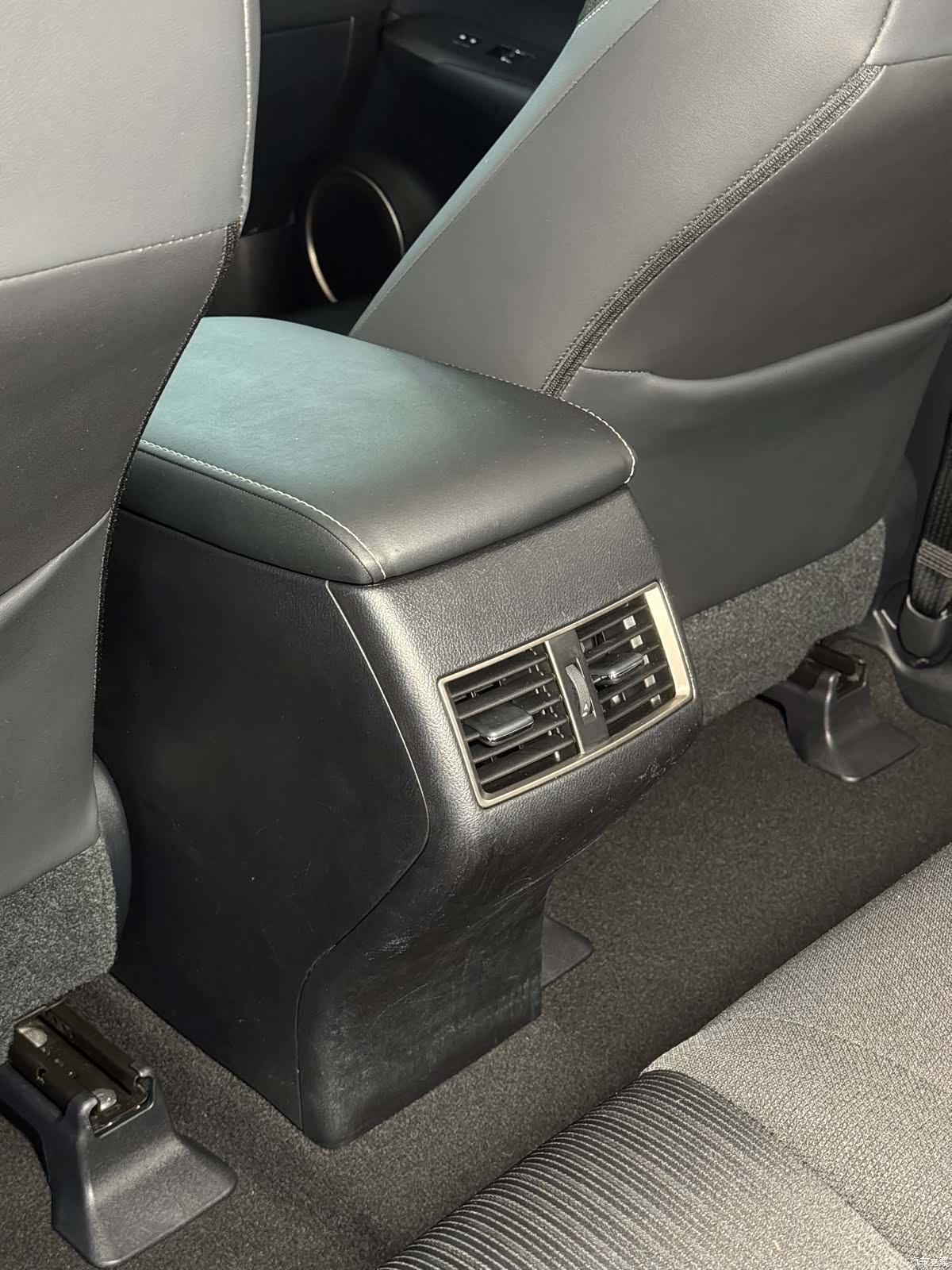 Lexus NX, 2020 23
