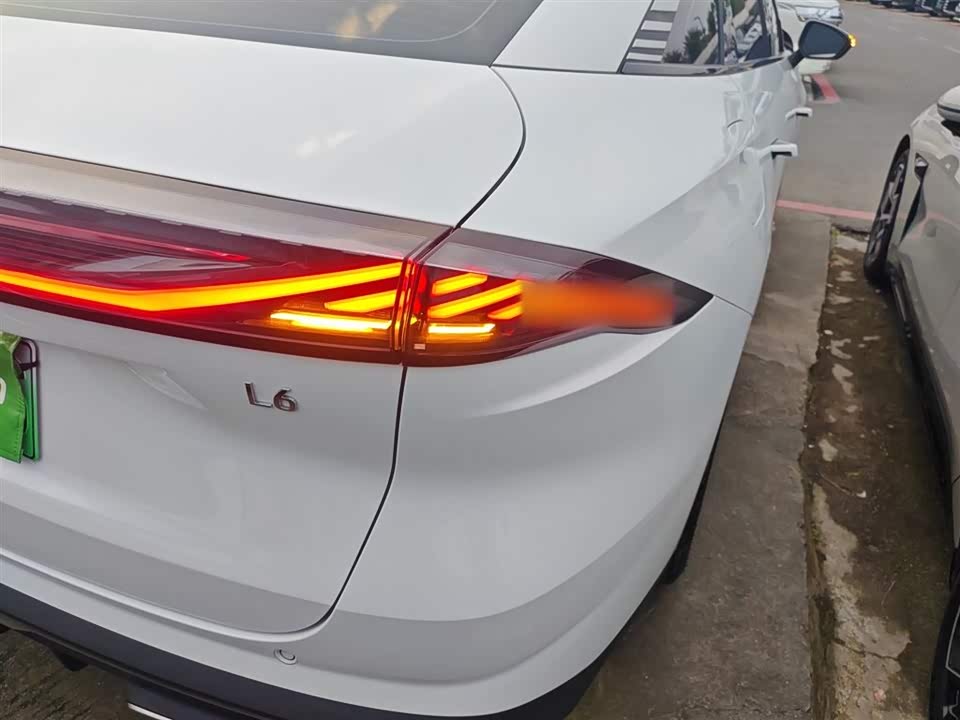 Geely Galaxy Galaxy L6