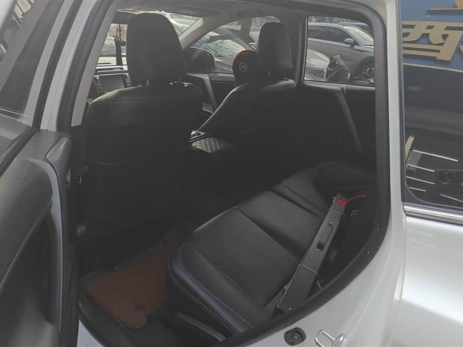 Toyota RAV4 Rongfang