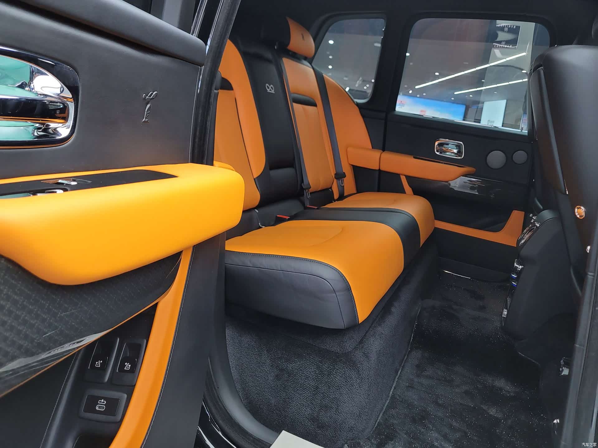 Rolls-Royce Cullinan, 2025 12