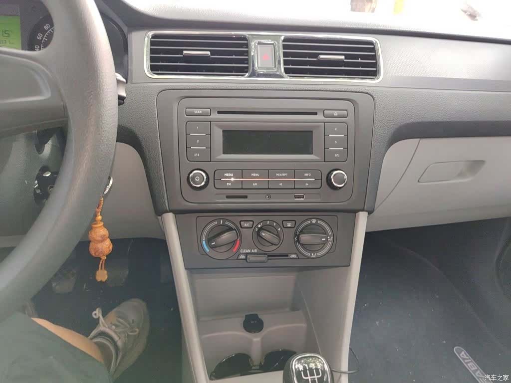 Skoda Rapid, 2017 6