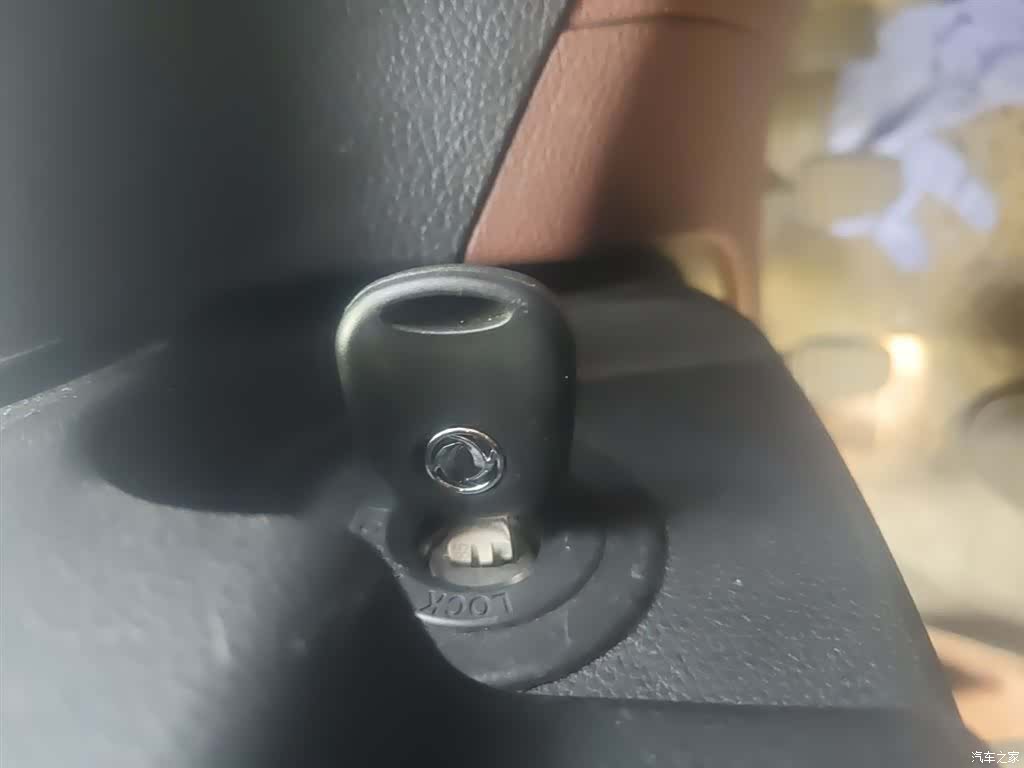 DongFeng SX6, 2017 12