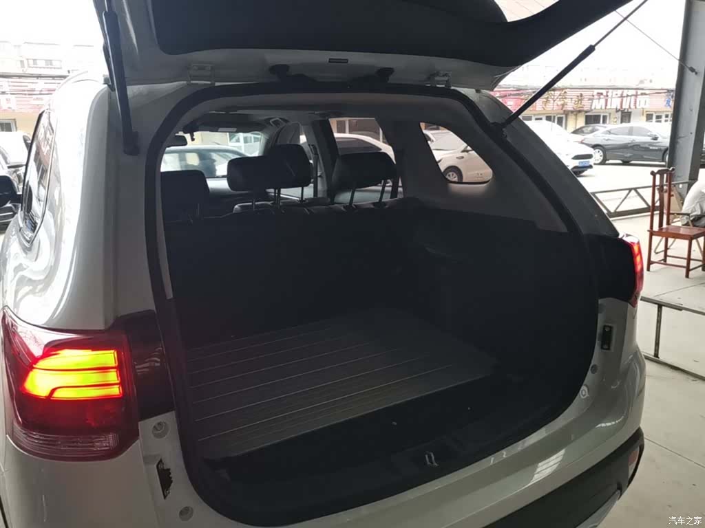 Mitsubishi Outlander, 2018 19