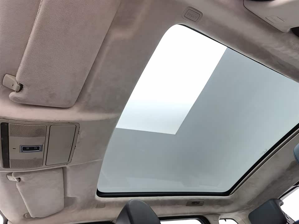 Land Rover Range Rover Aurora