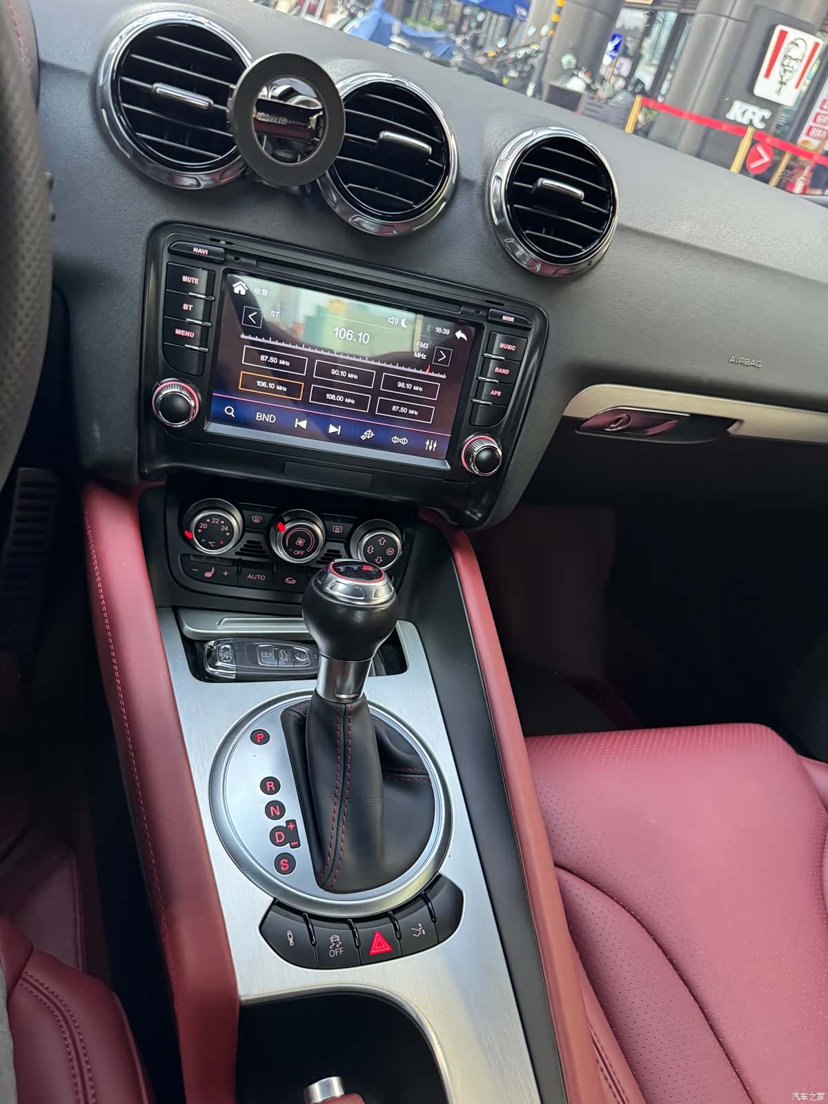 Audi TT, 2013 11