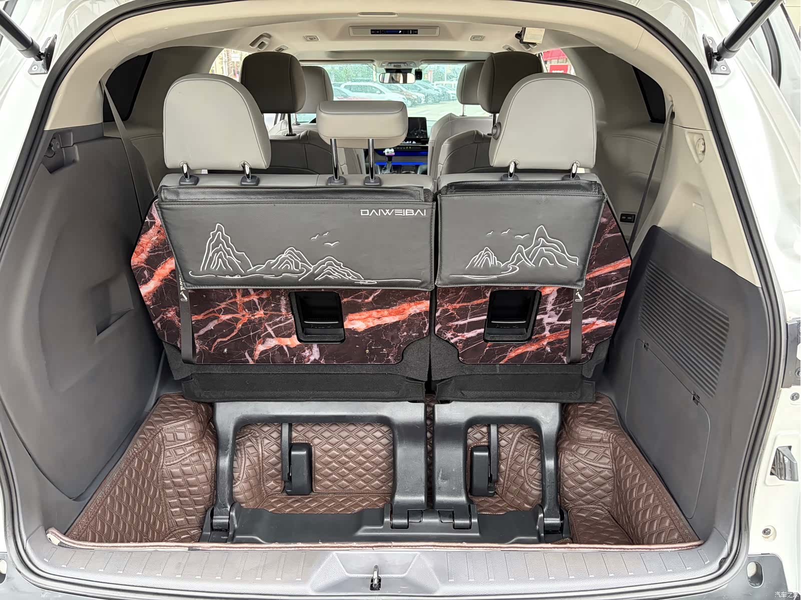 Toyota Granvia, 2024 19