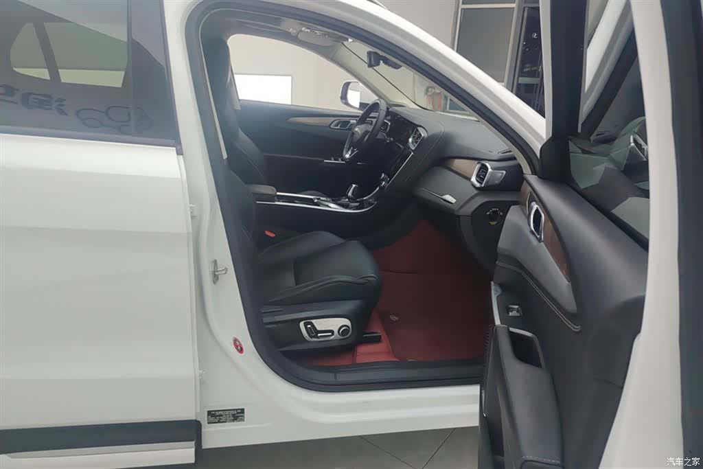 Lynk & Co 01, 2020 8