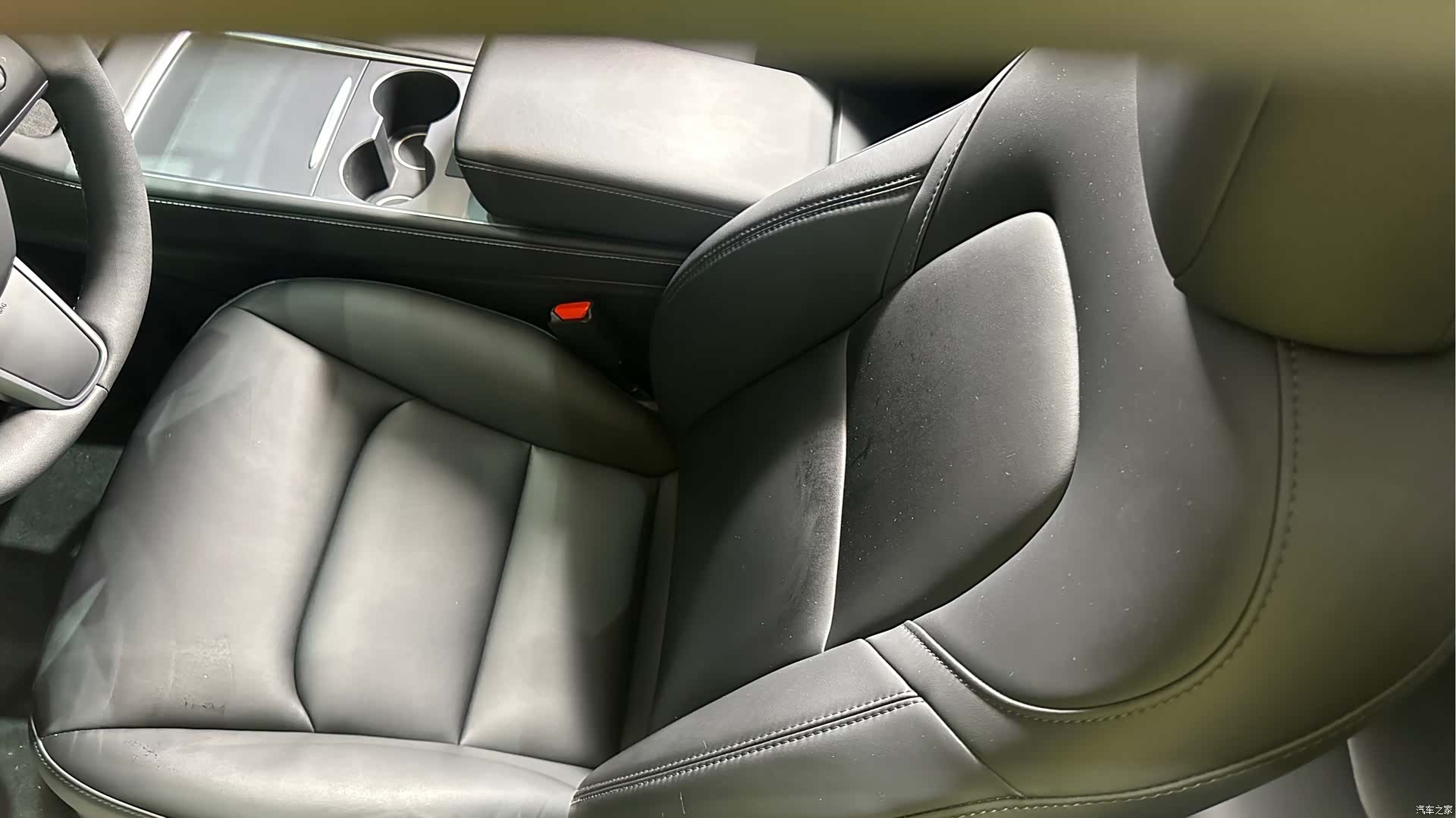 Tesla Model Y, 2023 11