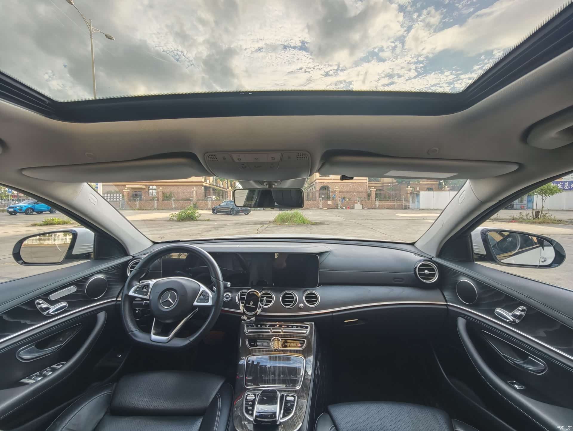 Mercedes-Benz E-Class, 2017 17