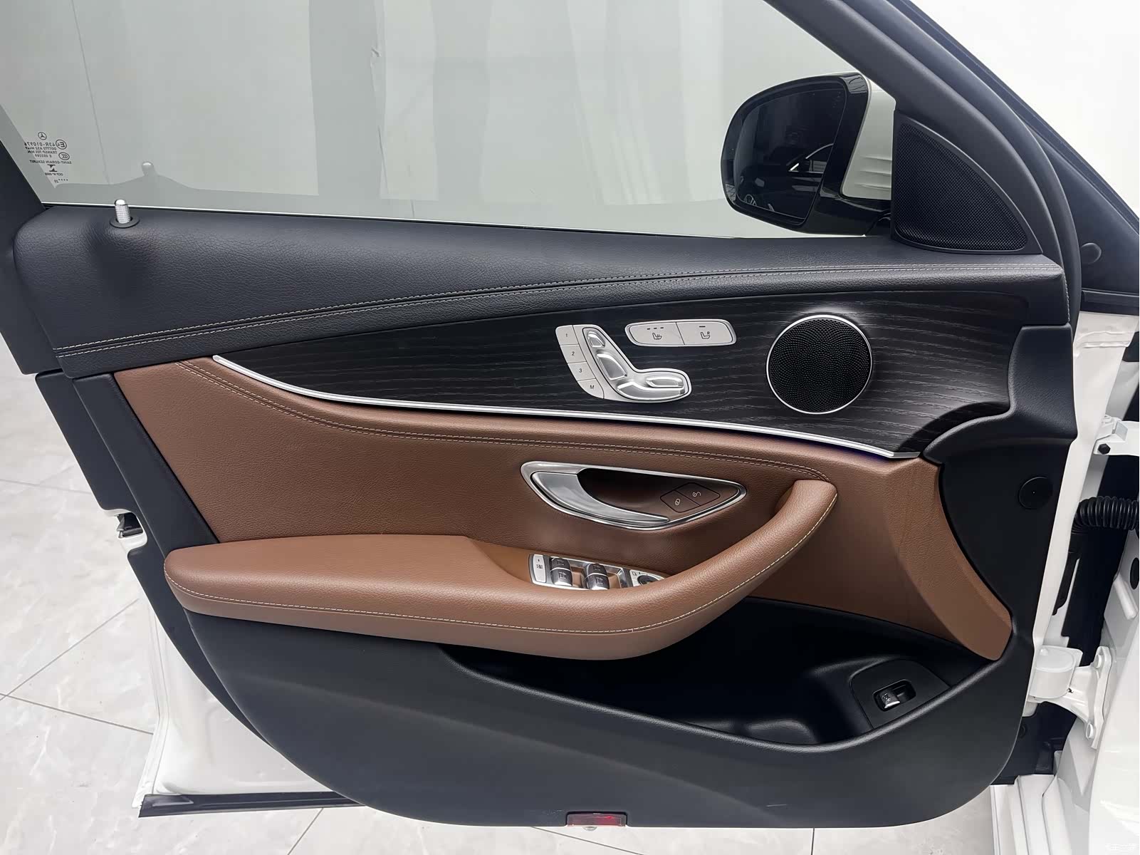 Mercedes-Benz E-Class, 2020 18