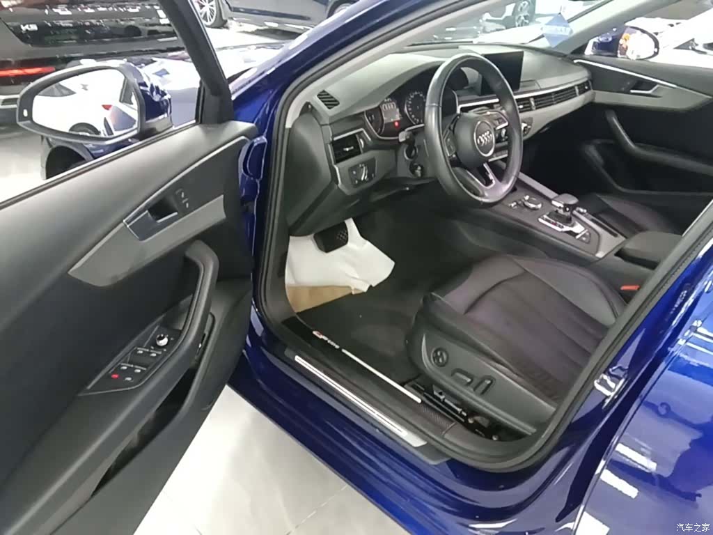 Audi A4L, 2019 16