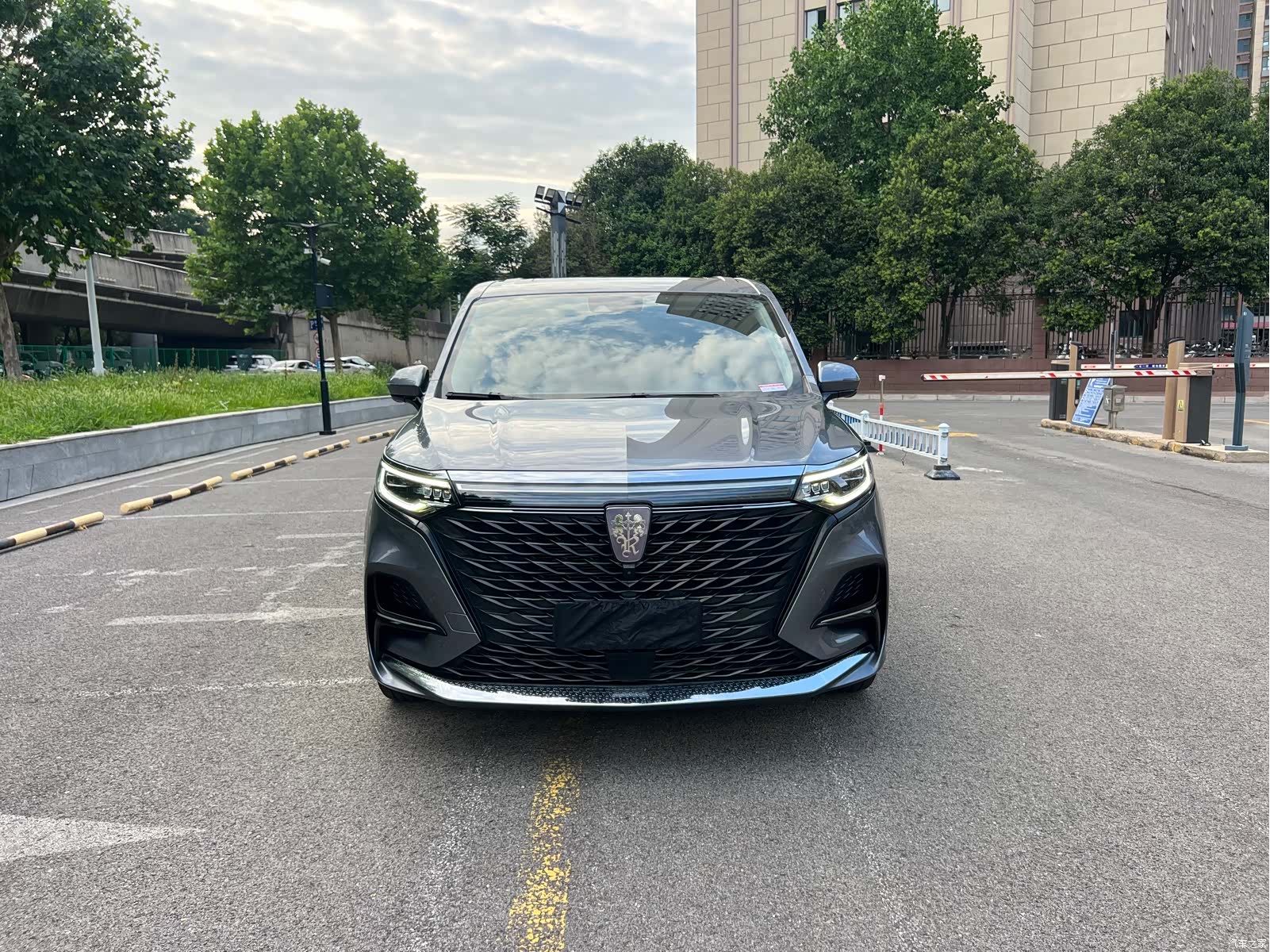 Roewe iMAX8, 2021 2