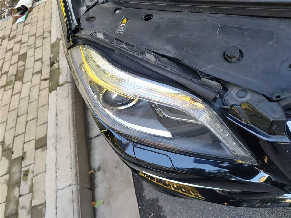 Mercedes-Benz GL grade