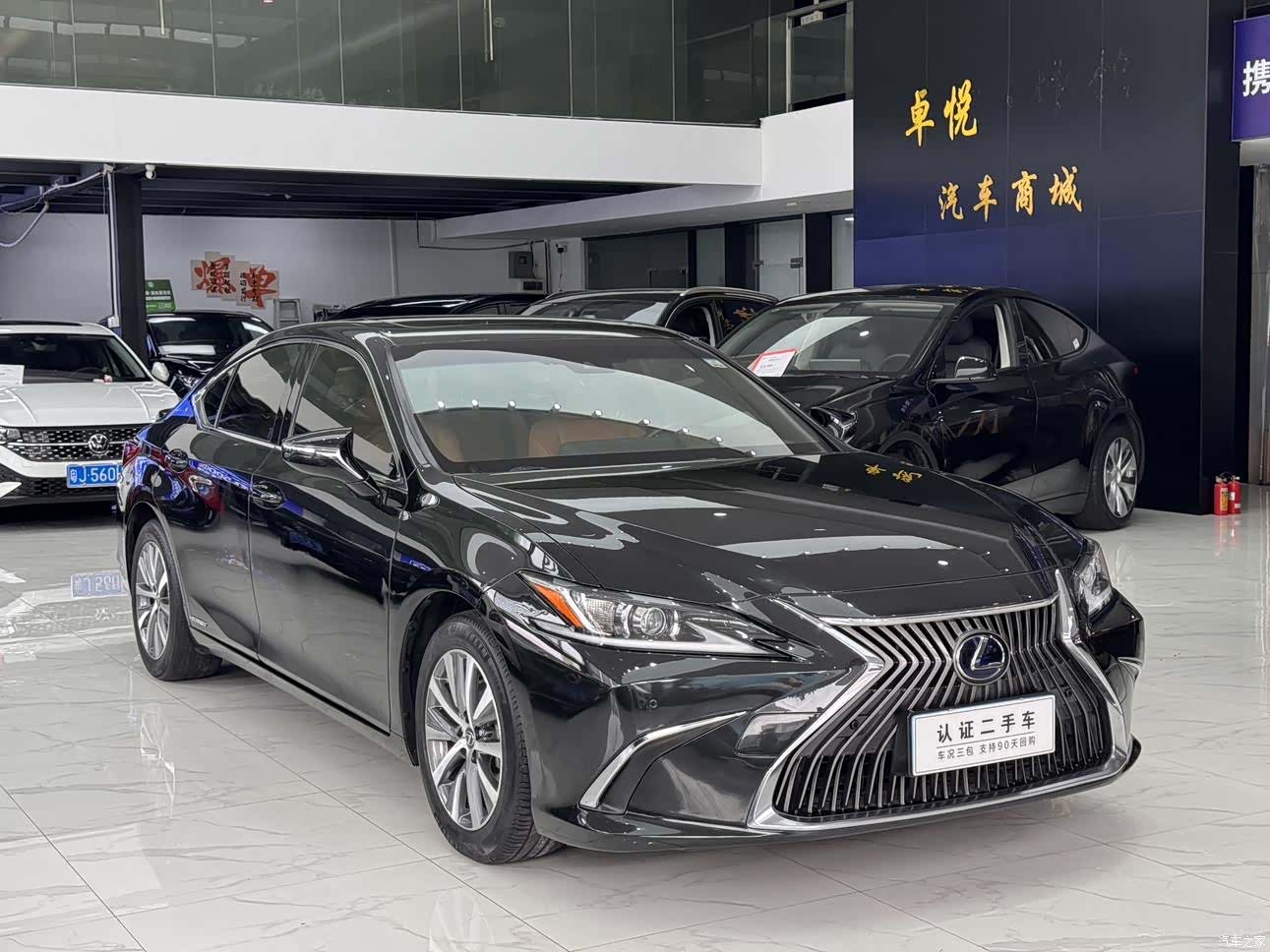 Lexus ES, 2018 8