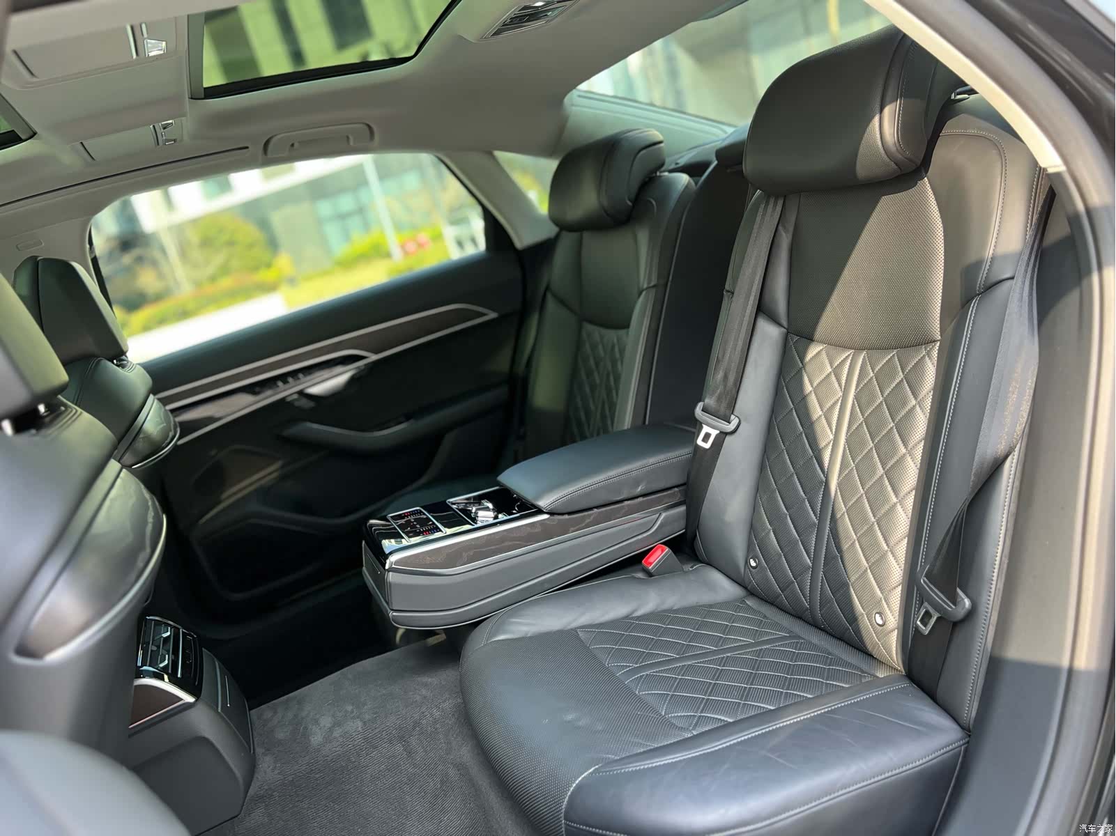 Audi A8L, 2020 9