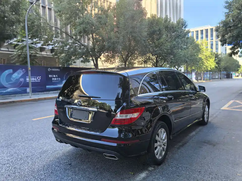 Mercedes-Benz R-class
