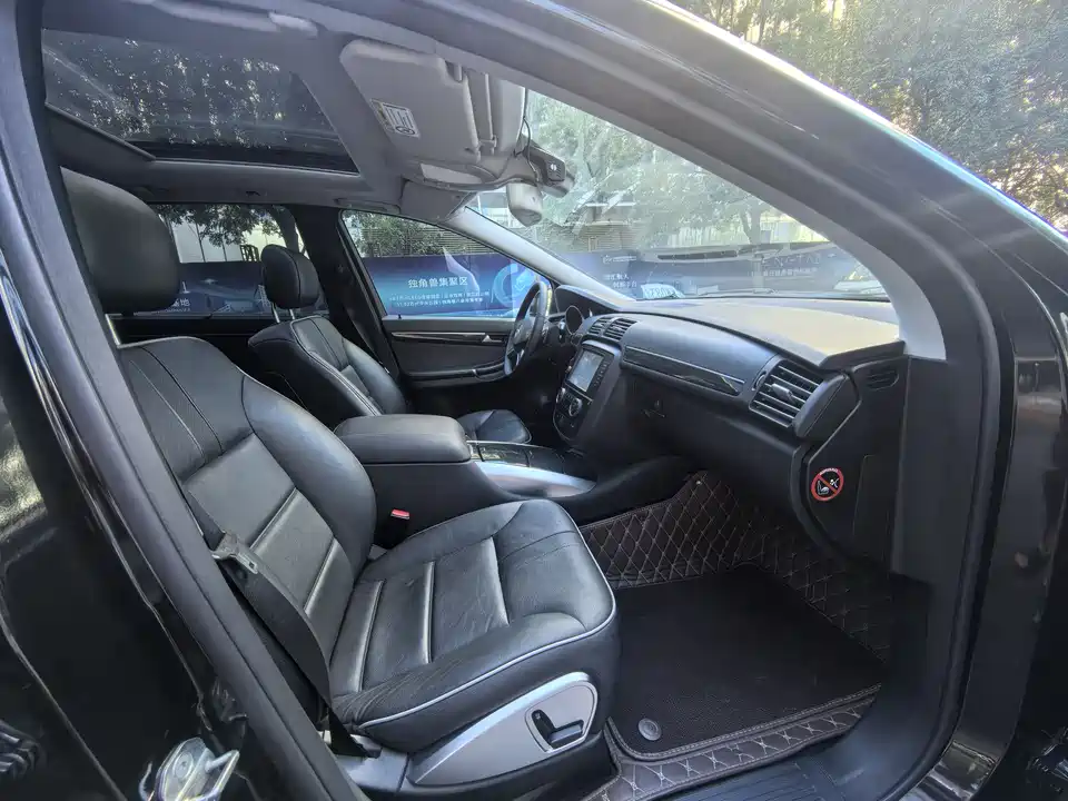 Mercedes-Benz R-class